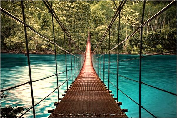 夢見一精神失常的人追打我是什麼兆頭_周公解夢官網