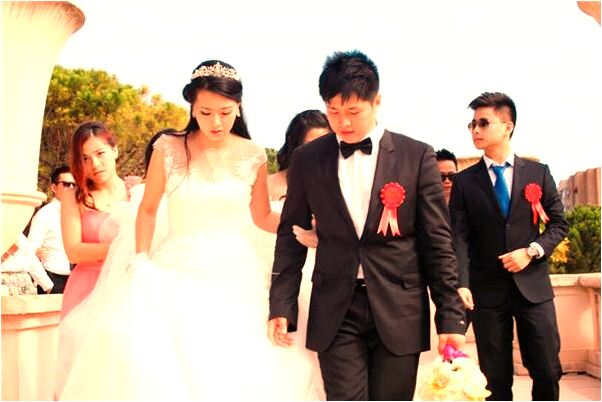 夢到在水裡可以預示什麼_周公解夢官網