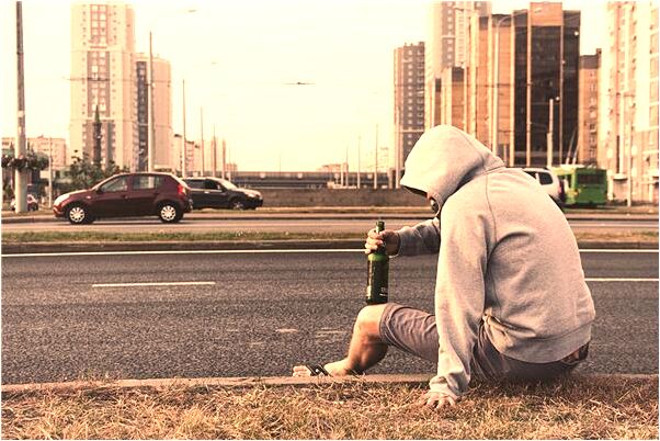 夢到在非常亂的房子住著代表著什麼？_周公解夢官網