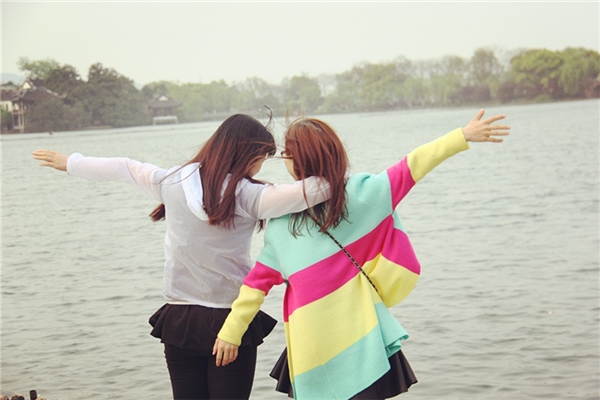 夢到了閨女聊天是咋回事_周公解夢