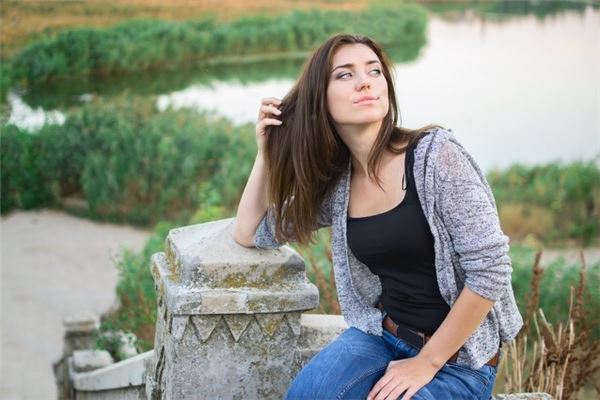 屬蛇沖太歲是什麼時候_十二生肖