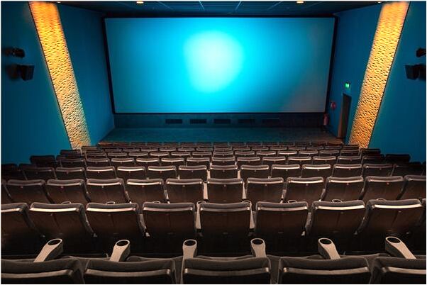 夢到別人把她的衣服給我會有什麼預兆_周公解夢官網