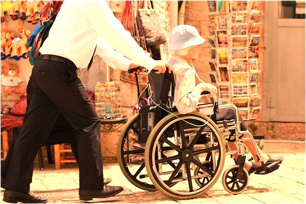 夢到了愛人打針是怎么回事_周公解夢官網