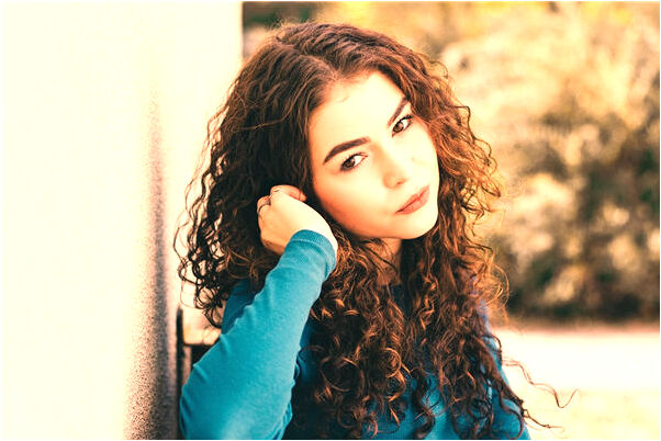 夢見大黑色狼狗預兆了什麼嗎_周公解夢官網