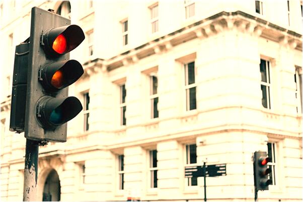 夢到了孩子玩蛇蛇被車壓死回家意味著什麼_周公解夢官網