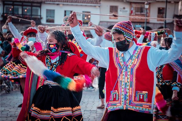 夢見華服有什麼寓意嗎_周公解夢