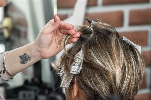 夢到了給別人染髮有什麼含義_周公解夢