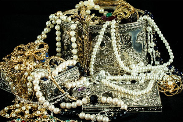 夢見金銀財寶是什麼意思_周公解夢