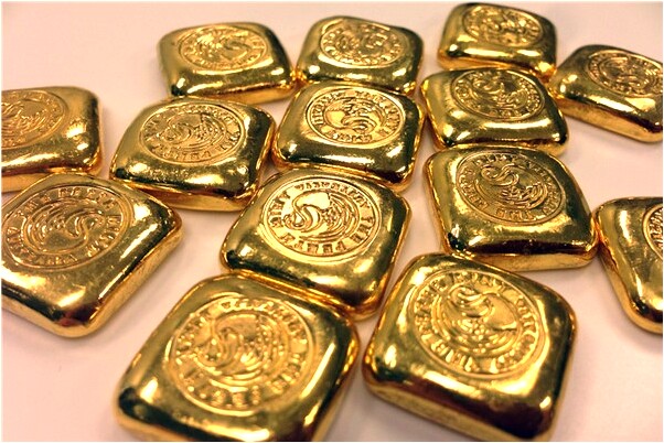 夢見自己的床上有很多蛇意味著什麼_周公解夢官網