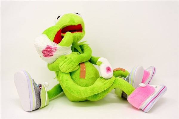 夢到把人打傷是啥意思_周公解夢