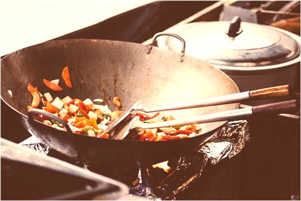 夢見自己用手擦賣肉的桌子是什麼啟示_周公解夢官網