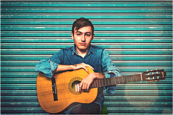 夢到別人的床在屋檐下是什麼意思_周公解夢官網