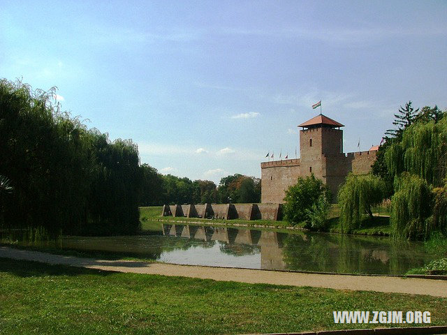 夢見上台階_周公解夢夢到上台階是什麼意思_做夢夢見上台階好不好_周公解夢官網
