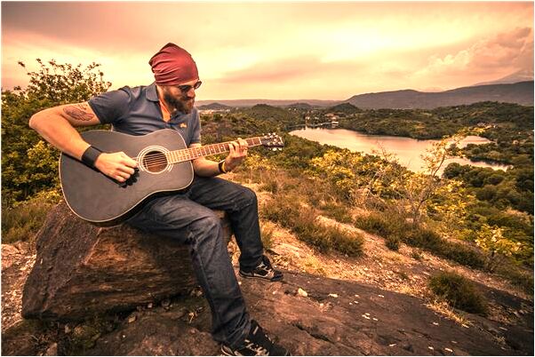 夢見被狗咬右胳膊預兆了什麼嗎_周公解夢官網