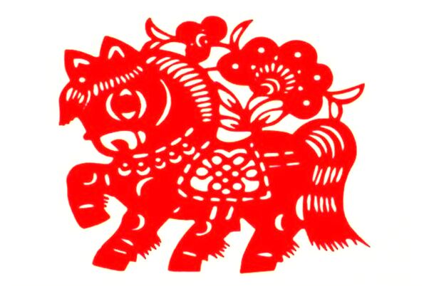 夢見黑白蛇纏繞在樹枝上有什麼說法_周公解夢官網