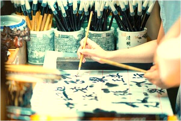 夢見小男孩跟著我有什麼說法_周公解夢官網