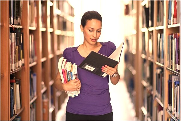 夢到從廚房跑出來一隻大黃狗會是什麼預兆_周公解夢官網