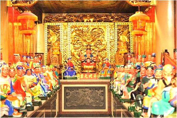 夢到了上廁所拉出好多回蟲預示著什麼_周公解夢官網