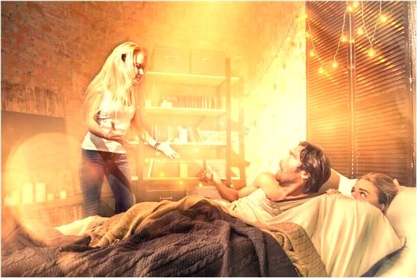 夢到了一個女人背著我跑有什麼寓意嗎_周公解夢官網