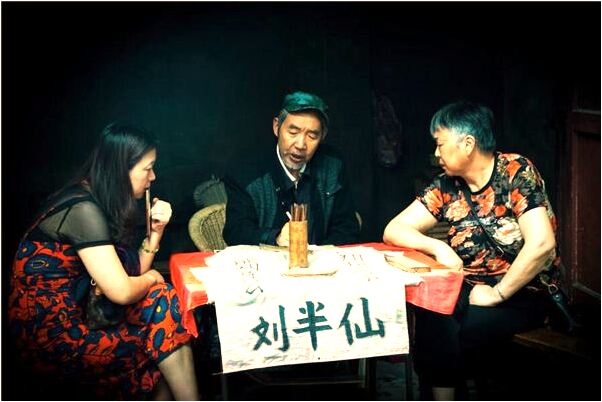 夢到舔陰並喝淫水預示什麼_周公解夢官網