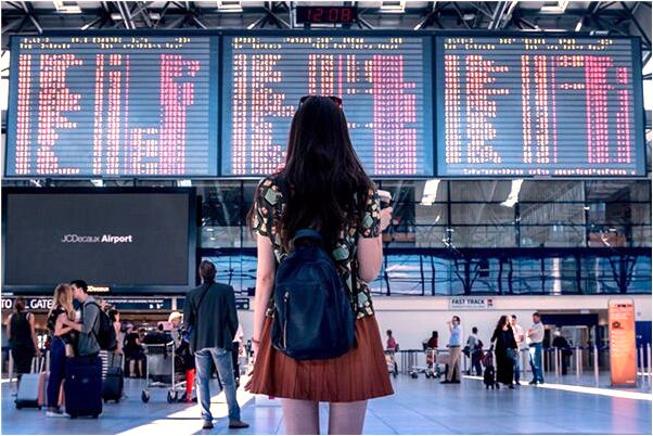 夢到了小孩在我手裡哭是什麼預兆？_周公解夢官網