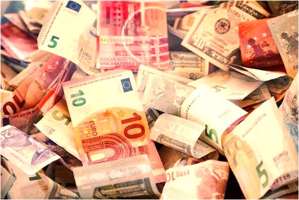 夢到了撿金手鍊啥意思_周公解夢官網