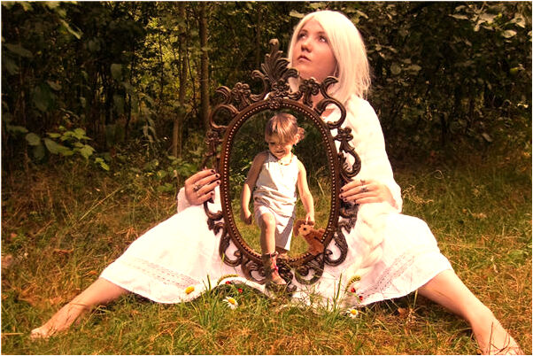 夢見死人躺在木板上啥意思_周公解夢官網