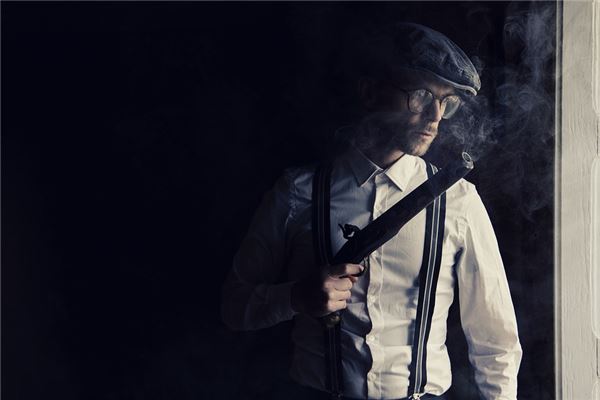 夢見拿槍是什麼意思_周公解夢