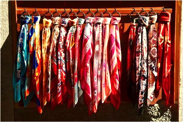 夢見賣死人的衣服怎么說_周公解夢官網