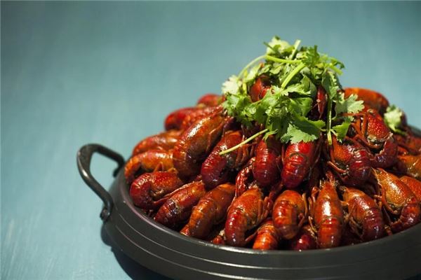 夢見吃小龍蝦_周公解夢