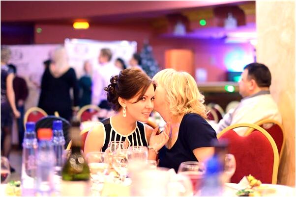 夢見自己裝一袋子葵花籽有什麼意思嗎_周公解夢官網