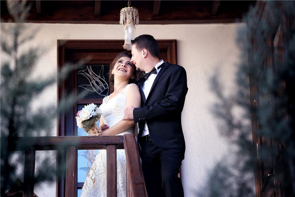 夢見摸女人奶子是凶兆還是吉兆_周公解夢