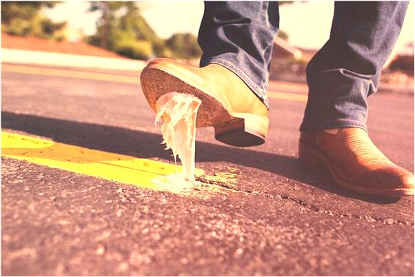 夢見被狗追下懸崖摔死了是啥意思_周公解夢官網