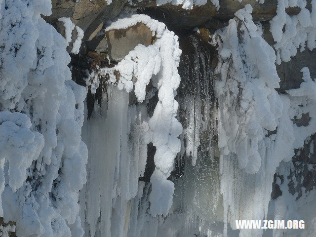夢見別人請吃飯_周公解夢夢到別人請吃飯是什麼意思_做夢夢見別人請吃飯好不好_周公解夢官網