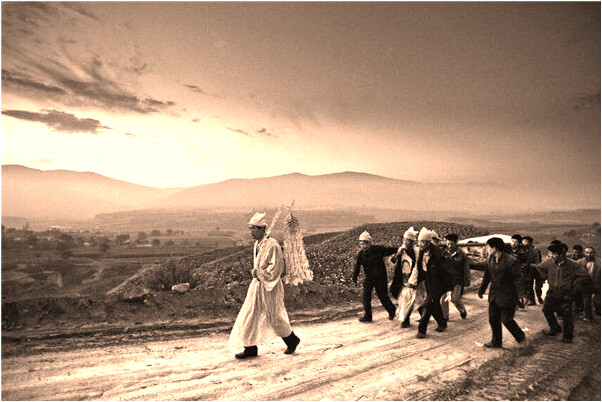 夢到朋友把我的手機丟下樓代表著什麼_周公解夢官網