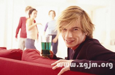 真愛之前與異性保持距離的星座_十二星座