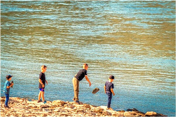 夢到下雨天飛起來有什麼預示嗎_周公解夢官網