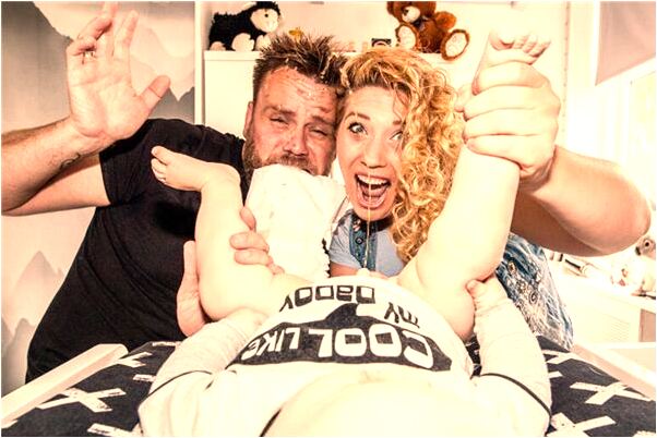 夢見我的岳父背個胖女孩是啥意思_周公解夢官網