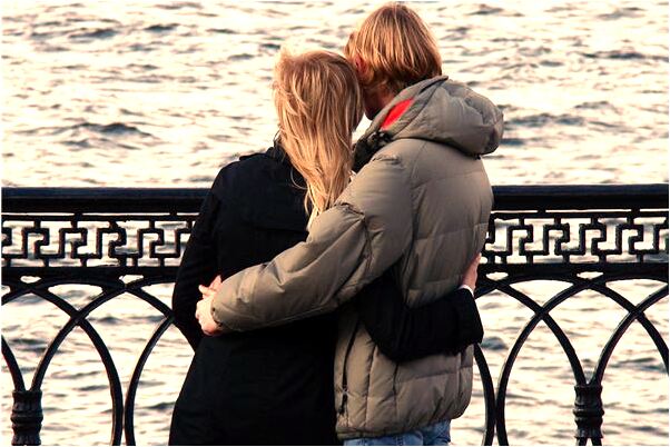 夢見被領導親啥意思_周公解夢官網