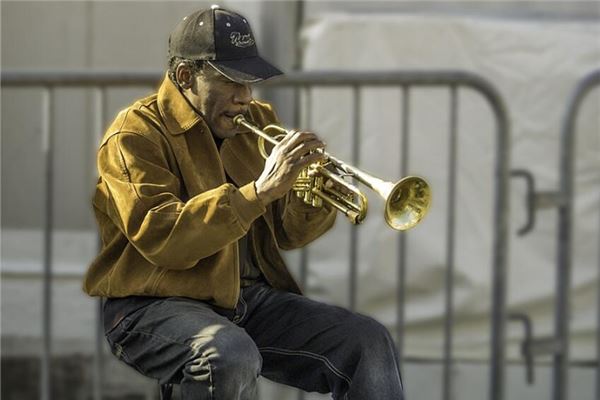 夢見吹喇叭是怎么回事_周公解夢