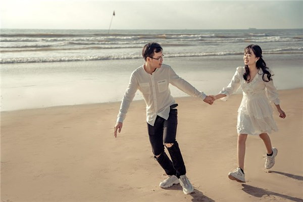 夢見老婆和朋友做愛意味著什麼_周公解夢