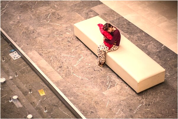 夢見在水裡吃力的趟水怎么回事_周公解夢官網