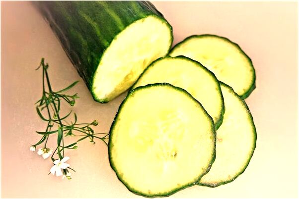 夢到了親吻皮膚發黑的女人是什麼預兆？_周公解夢官網