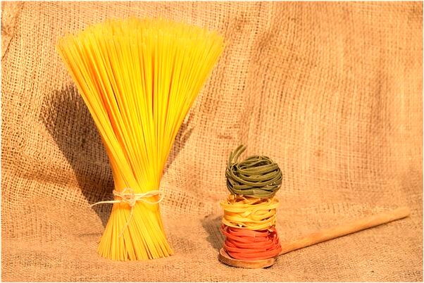 夢見自己撿到了兩枚金戒指有什麼含義_周公解夢官網