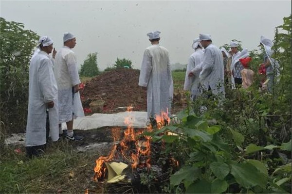 夢到了祖宗下葬會怎么樣_周公解夢