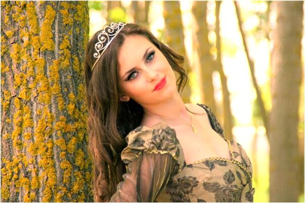 夢到了活著的領導死了啥意思_周公解夢官網