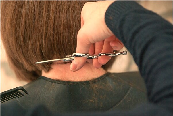 夢到了小池塘里有大魚是怎么回事_周公解夢官網