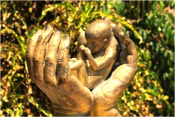 夢到死裡逃生逃的好遠好遠是怎么回事_周公解夢官網