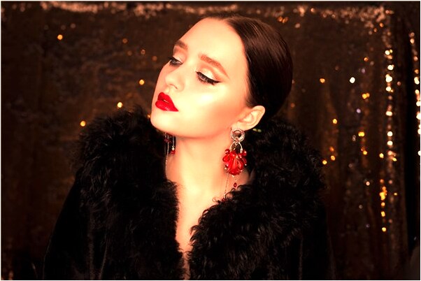 夢到了別人送來衣服有什麼預兆_周公解夢官網