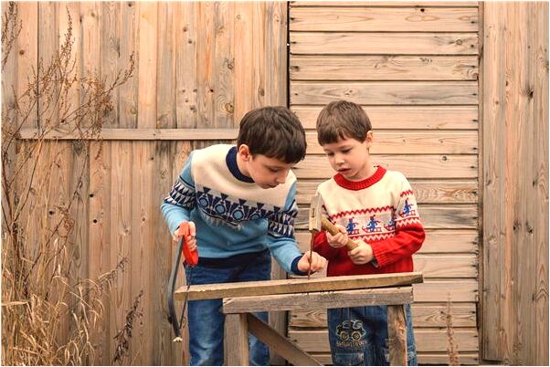 夢到右手中指流血疼痛會怎么樣_周公解夢官網